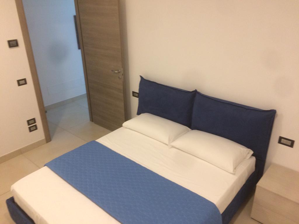 Hotel La Pergola Moniga del Garda ภายนอก รูปภาพ