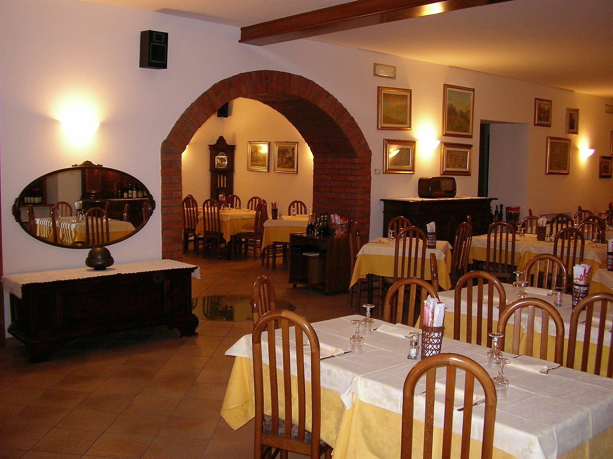 Hotel La Pergola Moniga del Garda ภายนอก รูปภาพ